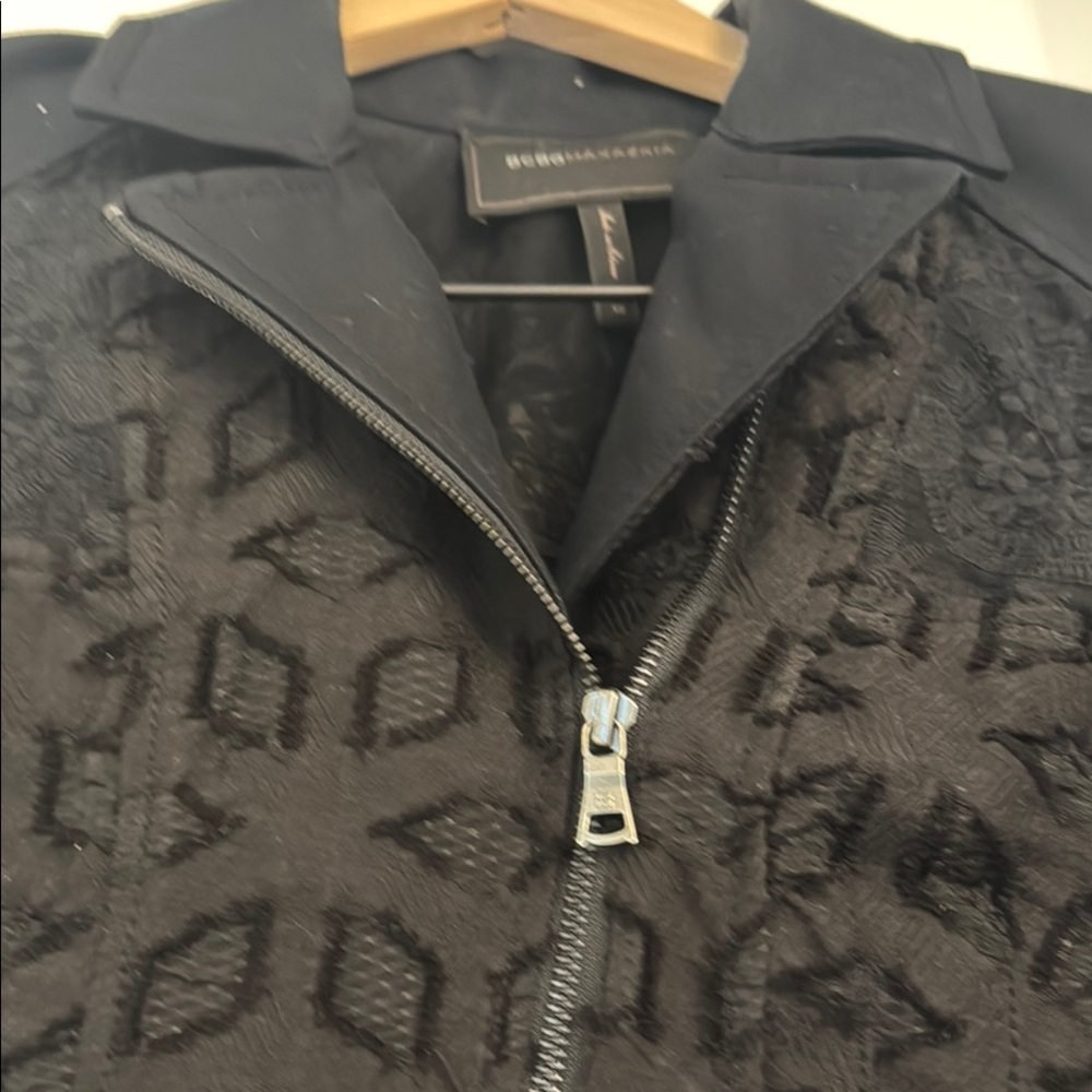 BCBGMaxAzria Black Tailored Blazer with Textured Fabric - Picture 6 of 13